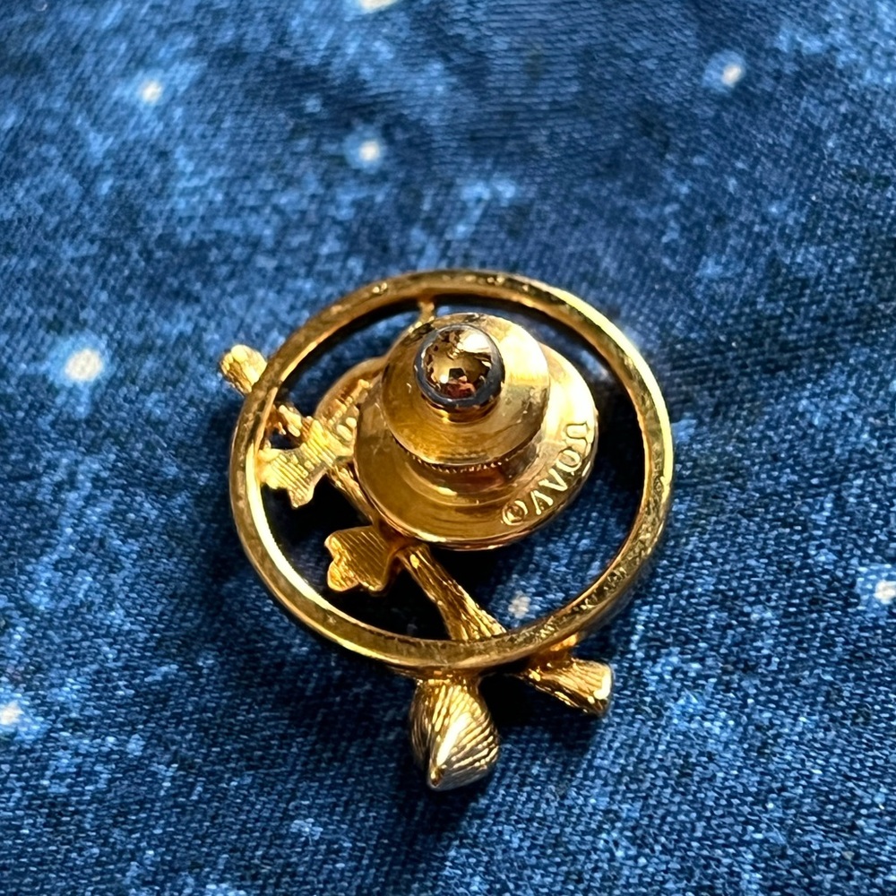 LAST CHANCE! VINTAGE Avon Gold Two Owls on Branch Lapel Pin Brooch - Picture 3 of 3